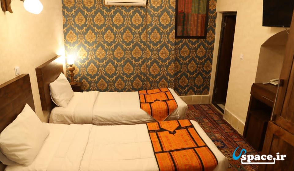 نمای داخلی اتاق ۲ تخته توئین هتل سنتی ترنج سبز- یزد